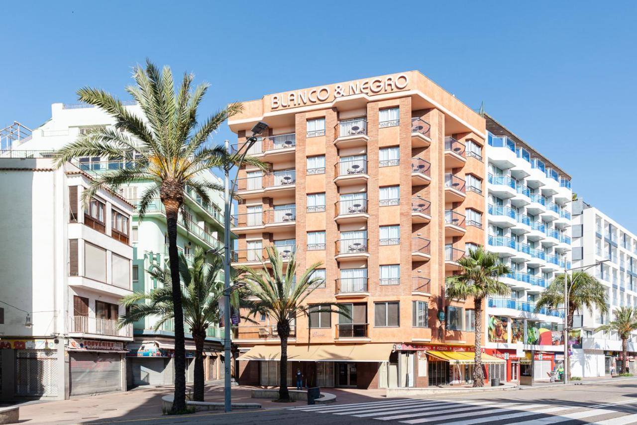 Apartamentos Blanco Y Negro - Recien Reformado Lloret de Mar Exterior foto